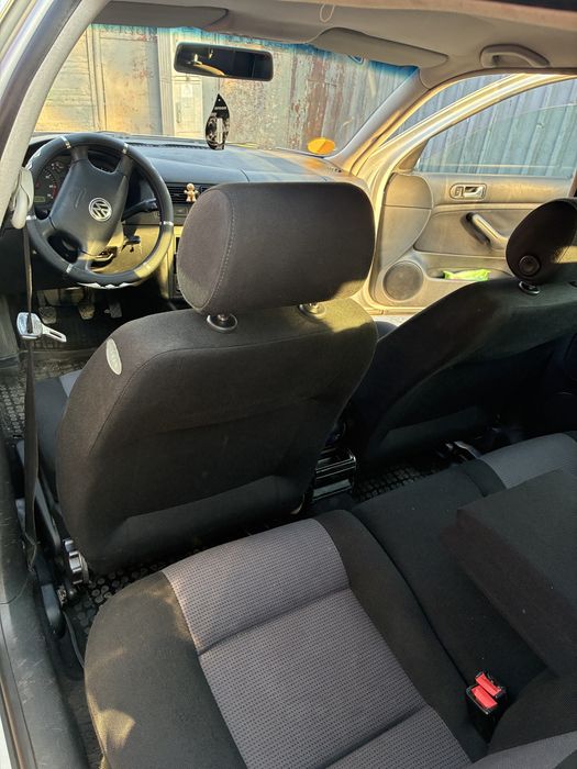 vand sau schimb golf 4 1.4 benzina
