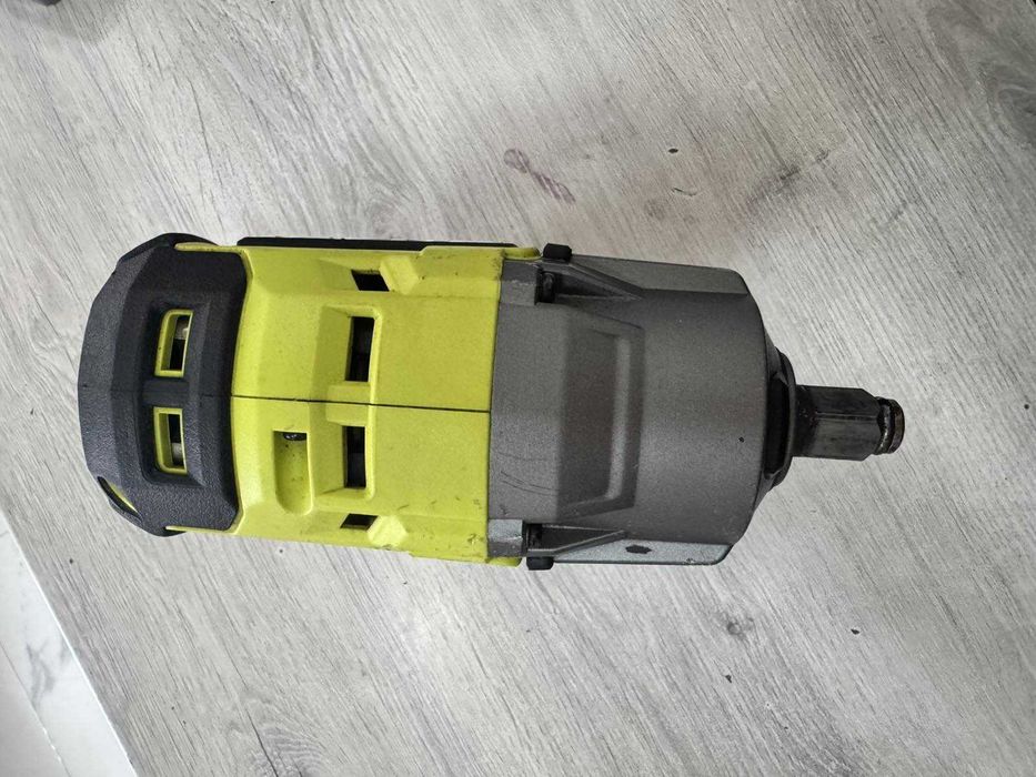 Акумулаторен Безчетков Ударен Гайковерт Ryobi RIW18X-0 - 18V, 700 Nm