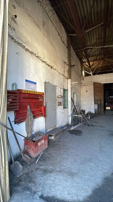 Сдаётся в аренду бокс 1000м2