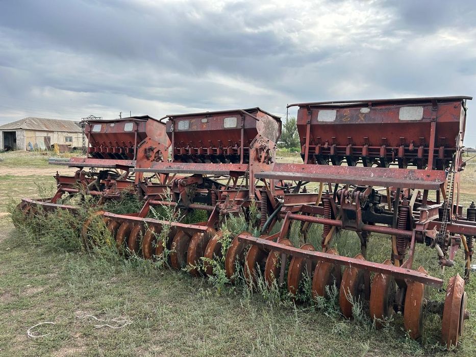 Продаётся трактор