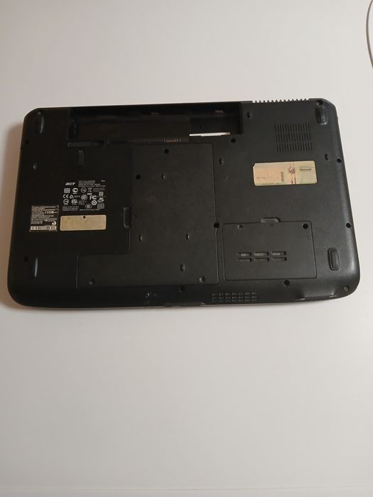 Vand laptop Acer Aspire (defect)