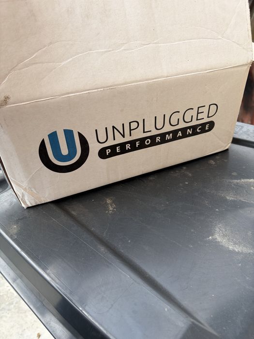 Dual rate пружини за Тесла Модел 3