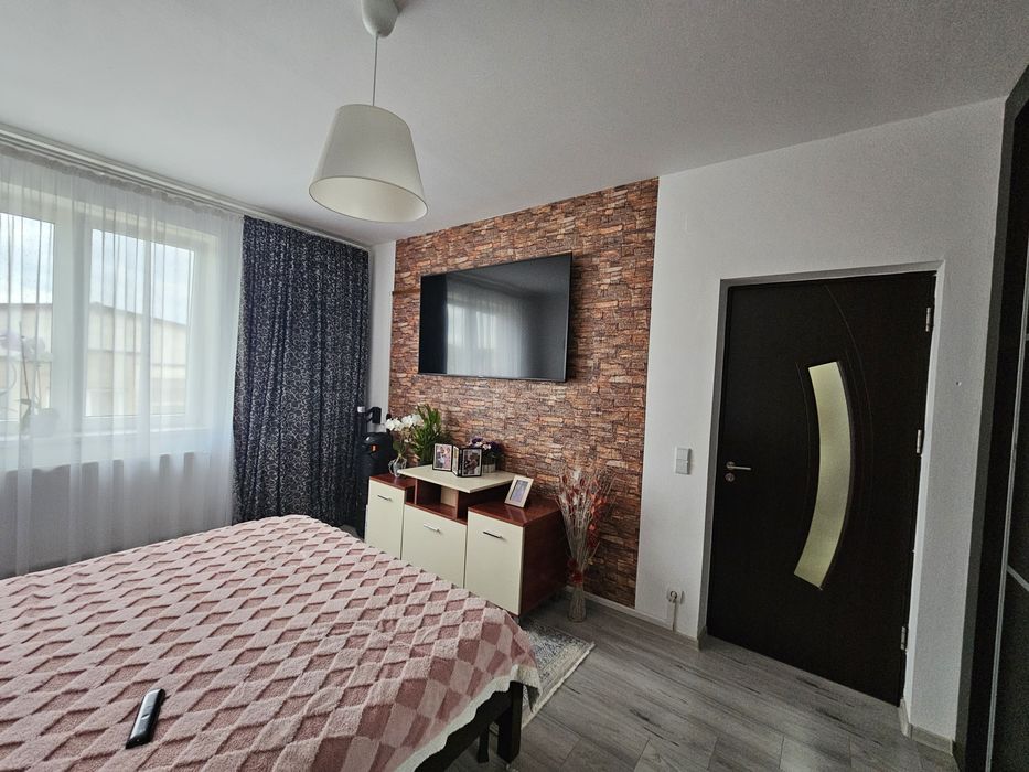 Vând apartament 2 camere decomandat