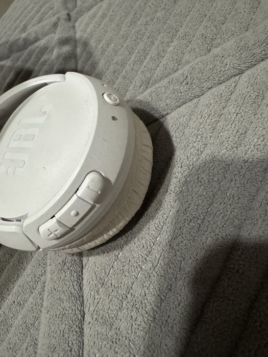 JBL наушники сломанные