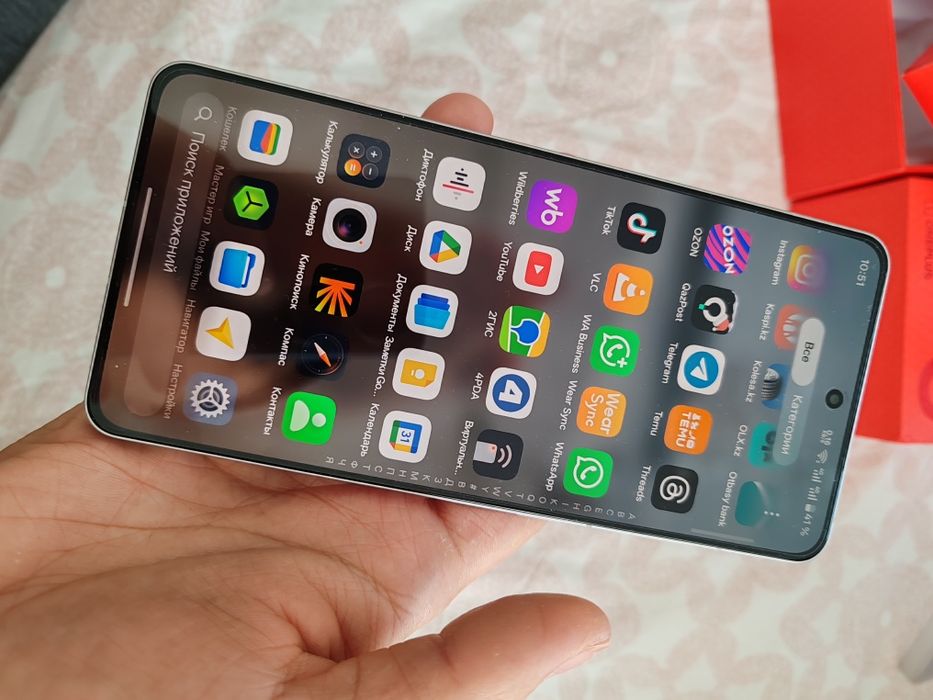 Продам Oneplus Ace 5 | 13R 12/256 Серебристый