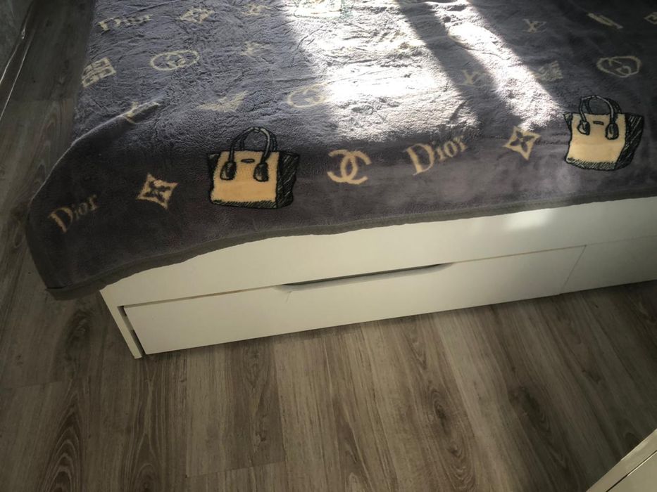 Продам двухспальную кровать