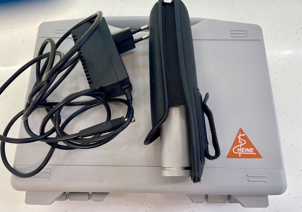 Увеличителни бинокулярни очила за стоматология,медицина,бижутерство.