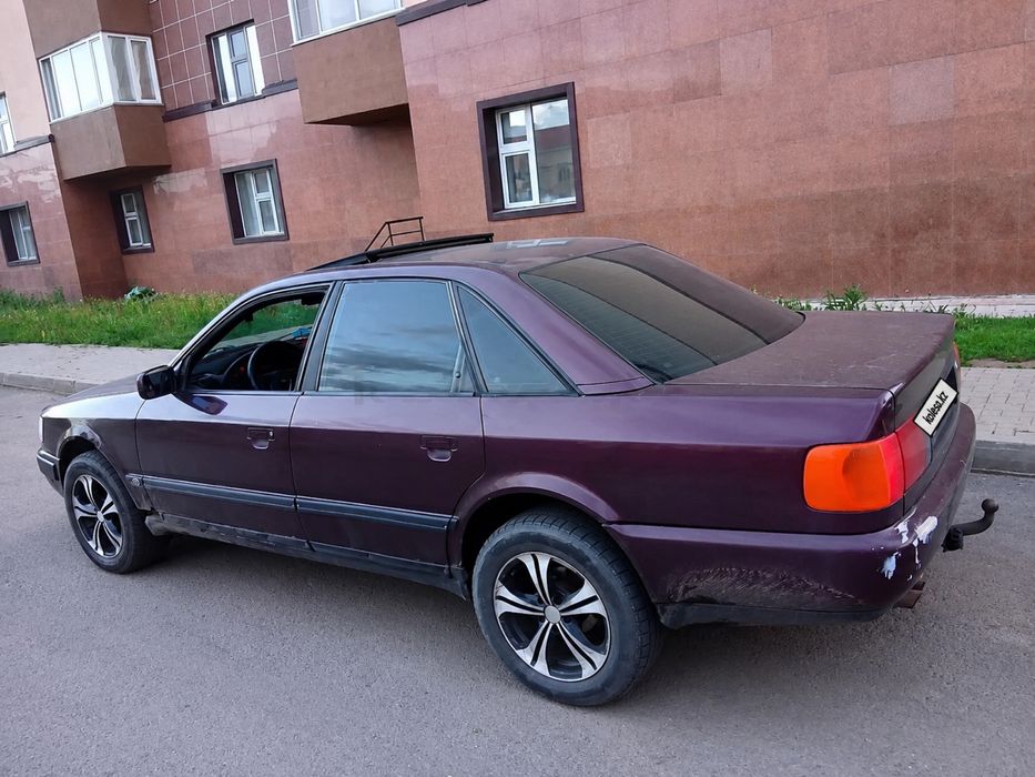 AUDI 100 C4 авто