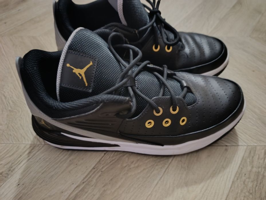 Air Jordan original - marimea 40