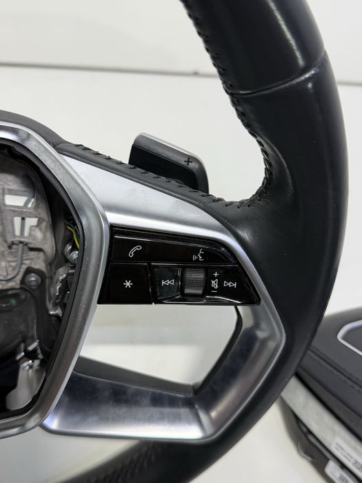 Волан Audi A8 D5 / S8 D5 отопляем с пера  4N0419091C