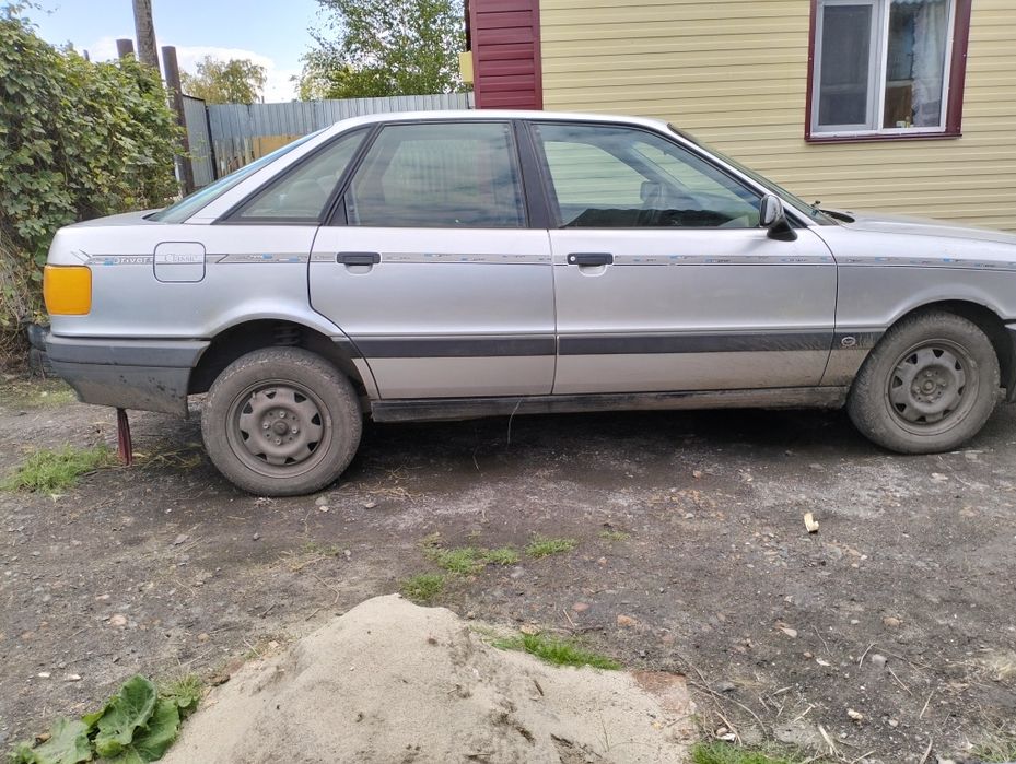 Продам машину Ауди 80