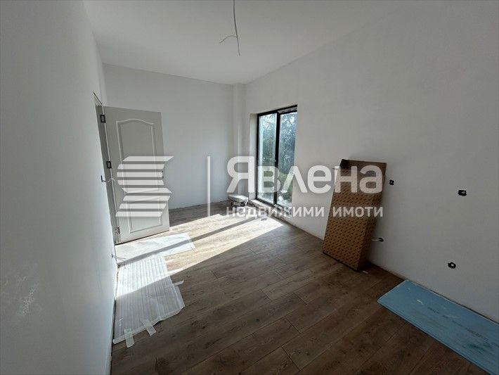 Продава се Тристаен апартамент в Варна, м-т Траката - 117 кв.м за 1624 €/кв.м - Снимка #3
