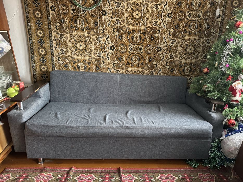 Продам два дивана !!!