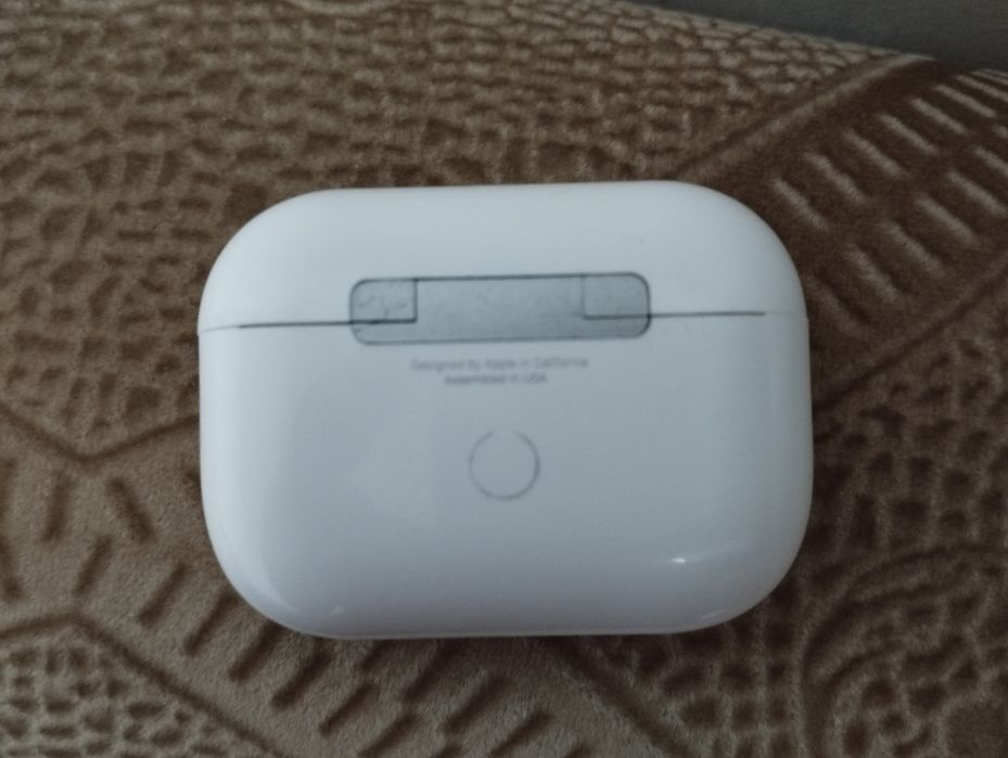 AirPods Pro Sotiladi
