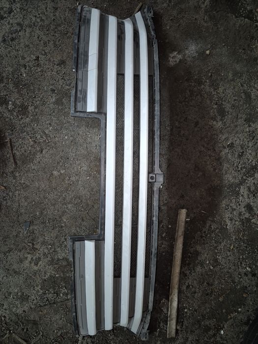 Продам  решётку радиатора на ЭКСИД