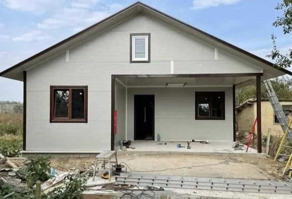 Case pe structura metalica