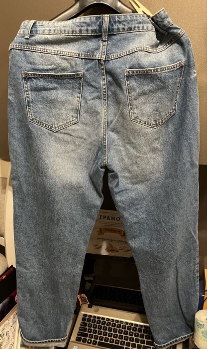 Дамски дънки размер 46 цена 13 лв.