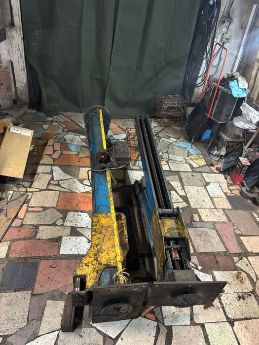 Авто подъемник венгерский