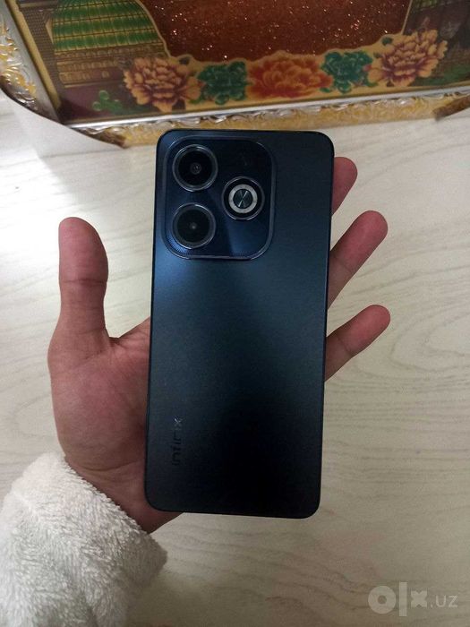Infinix i 40 128 gb тёмный синий karobga dakument 10 kun ishlatilgan