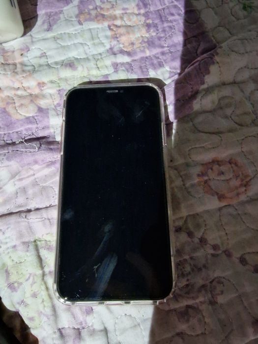 iPhone 11 în stare buna
