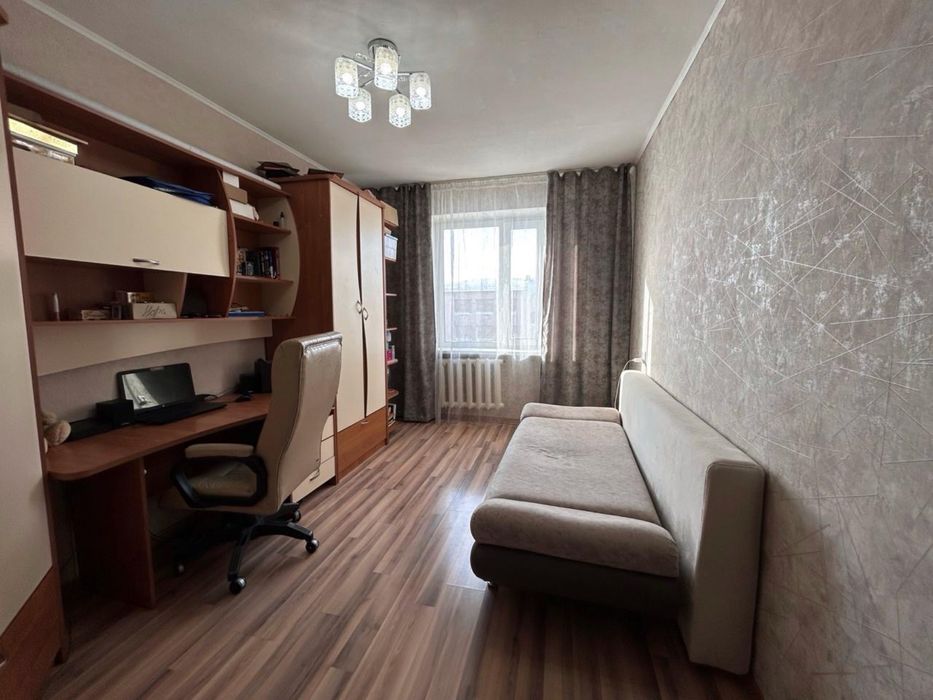 Продам  3комнатную ул квартиру