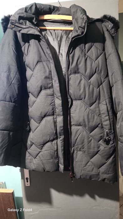 Scurta dama noua fara eticheta