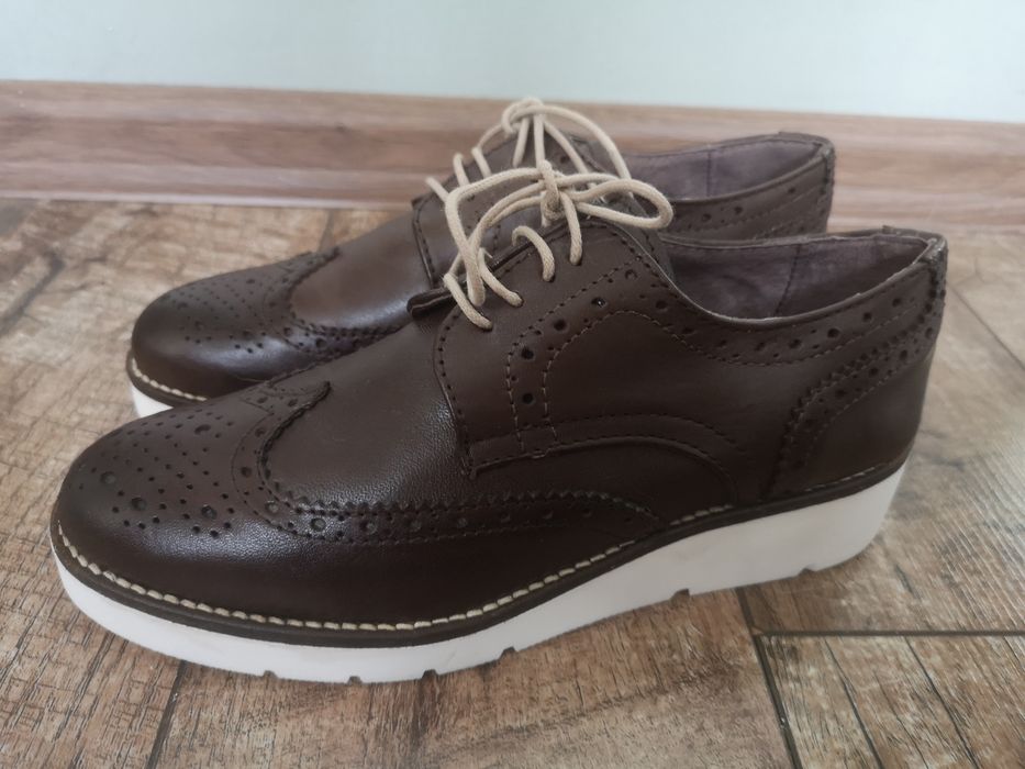 Нови обувки естествена кожа, номер 38. 5