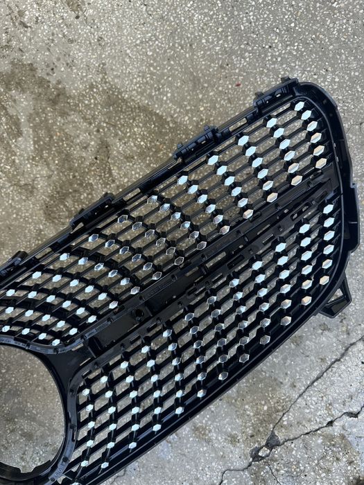 Mercedes A class w176 предна маска