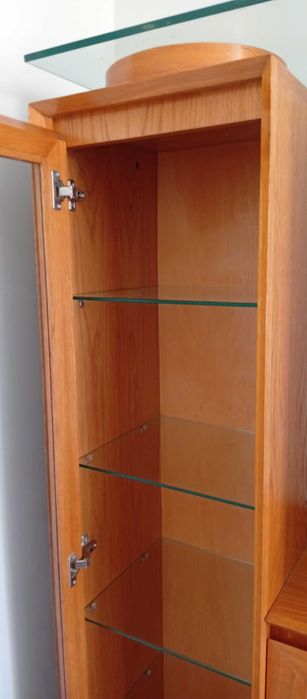 Секция, Витрина дърво и стъкло