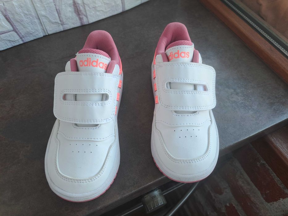 детски маратонки за момиче,кецове,спортни обувки,Adidas,номер27,адидас