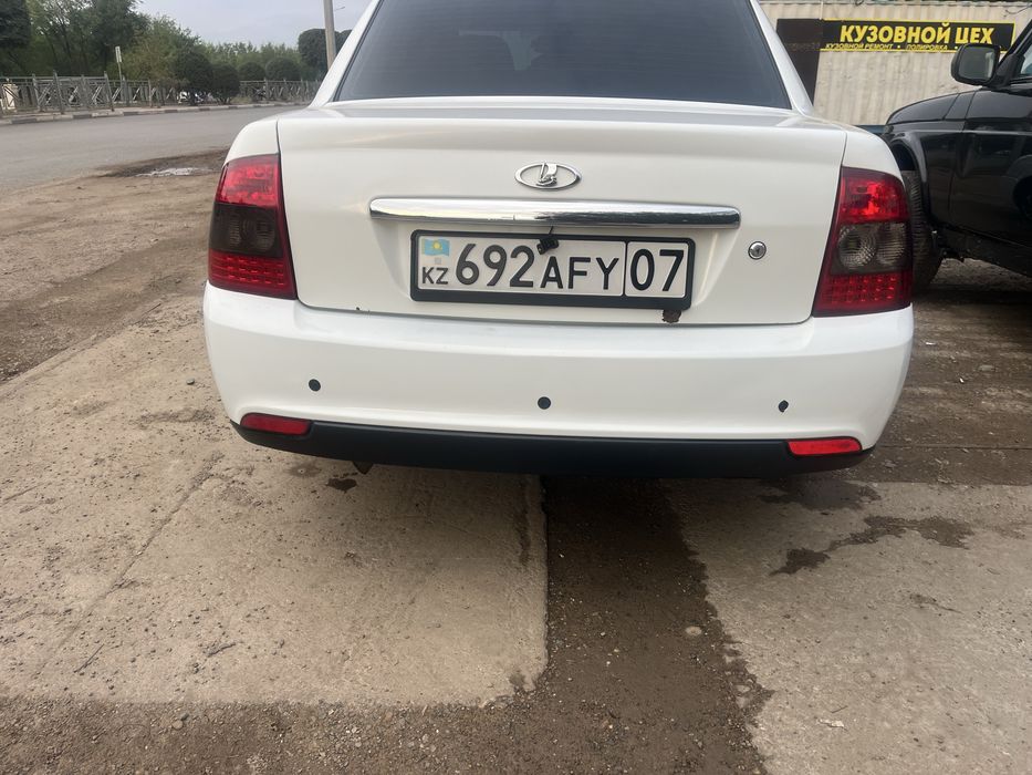 Продам    приора.