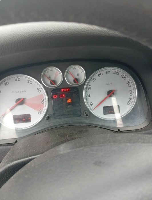 Vând Peugeot 307 motor  benzina