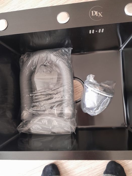 Раковина со смесителям