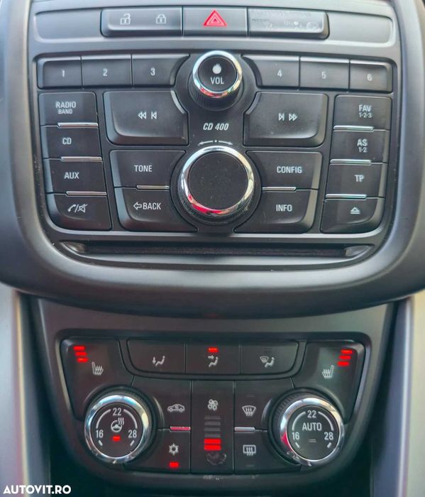 OPEL ZAFIRA . T locuri . Portbagaj de biciclete . Rate fixe . Garantie