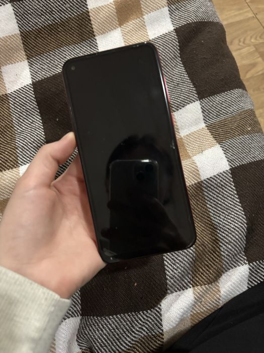 Самсунг а 11.