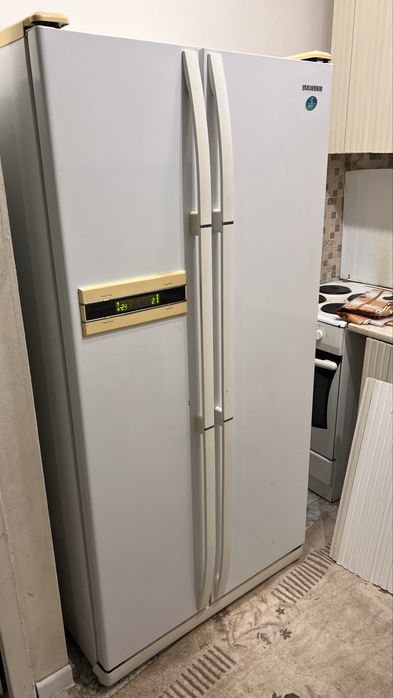 Холодильник самсунг