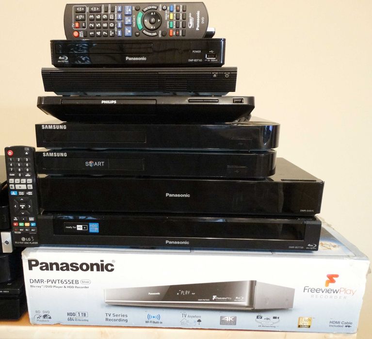 Blu-Ray Panasonic DMP-BDT165 , Blu-Ray Samsung BD-H8900 - Hard -1-TB