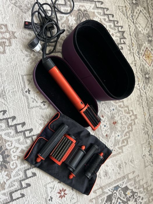 Dyson стайлер HS05