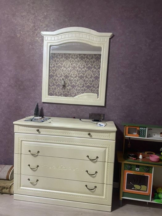 Спальный гарнитур