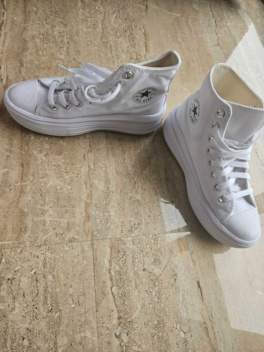 Tenesi damă converse