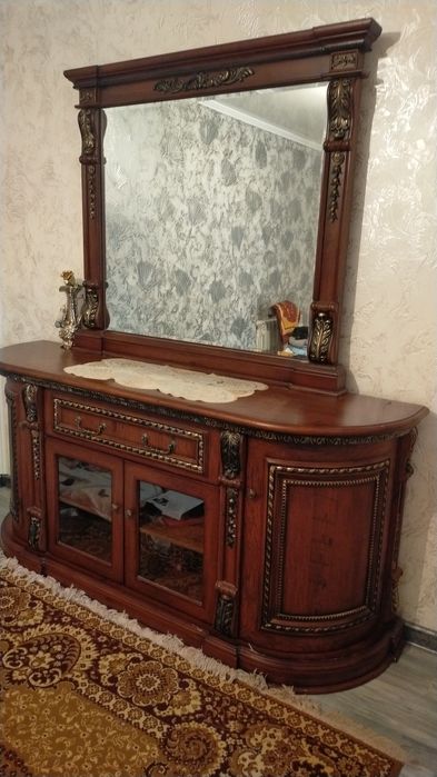 Продам комод-горку!