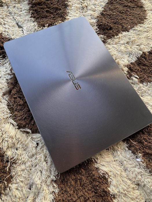 Laptop ASUS ZenBook UX430U