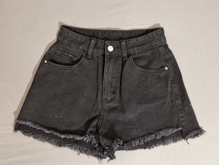 Чисто нови къси панталони SHEIN