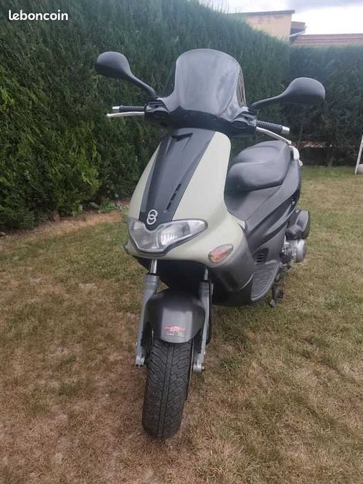 Gilera runner гилера джилера рънър 50 125 150 180 2T 4T всички години Скутер мотопед НА ЧАСТИ