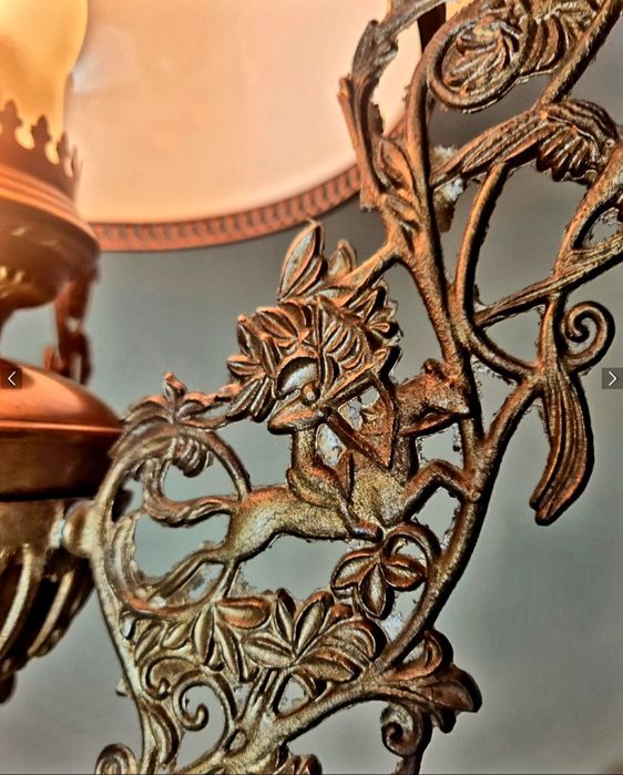 Очарователен полилей  Луи 16