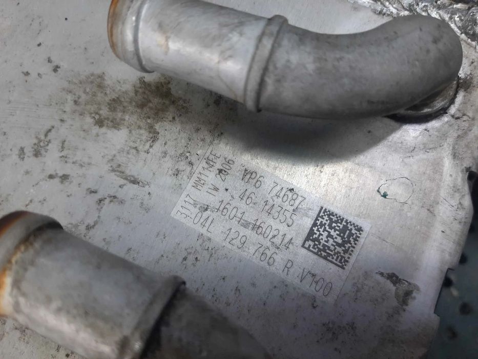 radiator intercooler  2.0 tdi cun vw golf 7 passat b8 audi a3 8v seat leon 5f skoda octavia 3  04l129766r