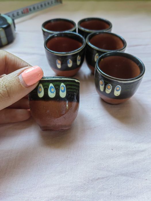 чаши, кани и чинии