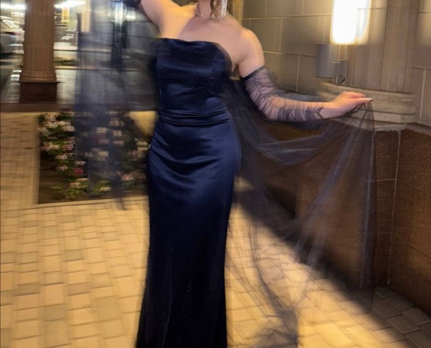 Вечернее корсетное платье