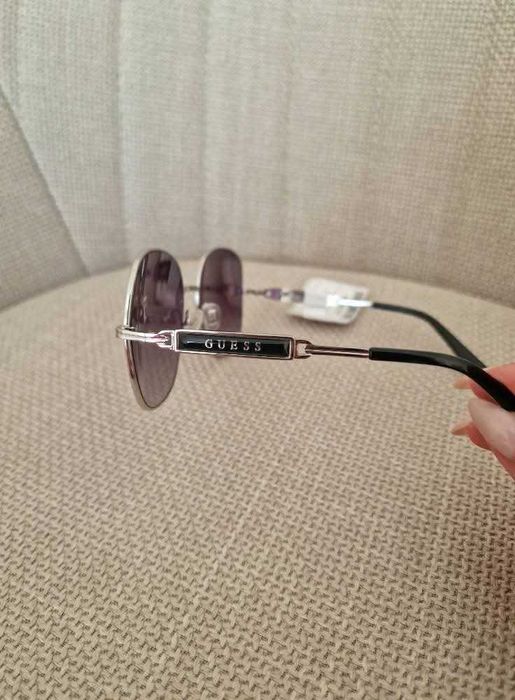 Слънчеви очила GUESS