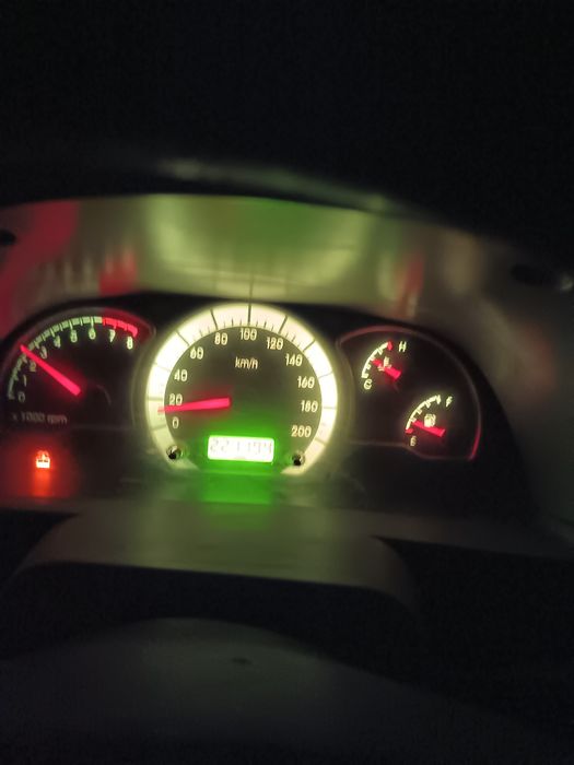 Nexia 2 2014yil toza mashina